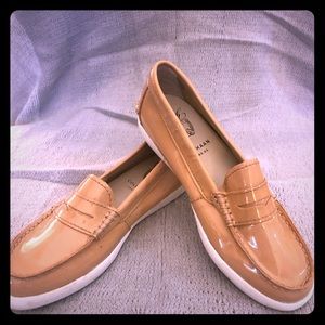 Women’s Size 5 Patent Leather Loafers